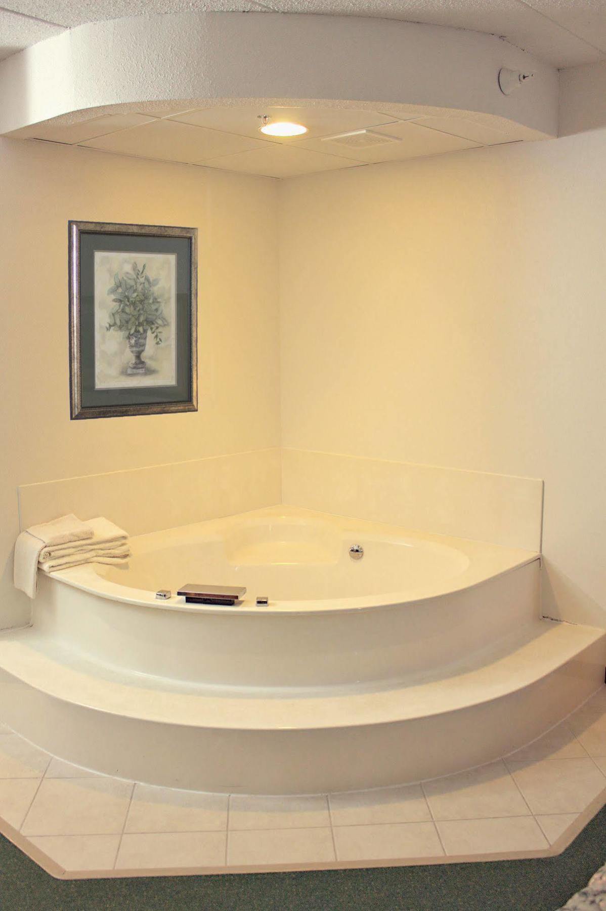 Americas Best Value Inn Annandale Buitenkant foto